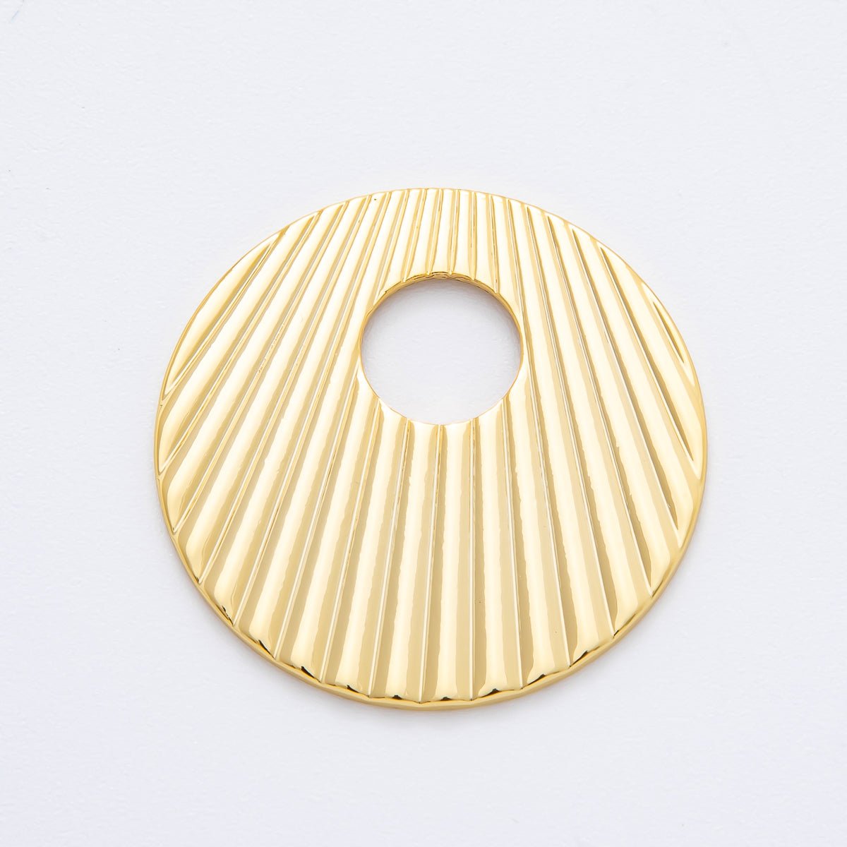 18K Gold Filled 30mm Ribbed Sea Clam Shell Charm Finding | Z - A1254 - DLUXCA