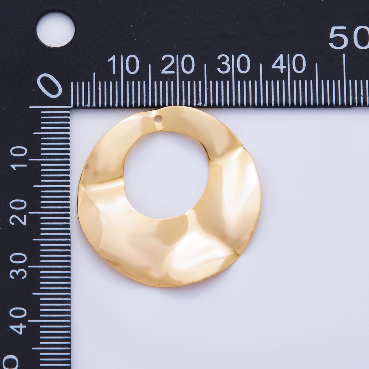 18K Gold Filled 33.5mm Hammered Round Donut Thin Charm Finding | Z1177 - DLUXCA