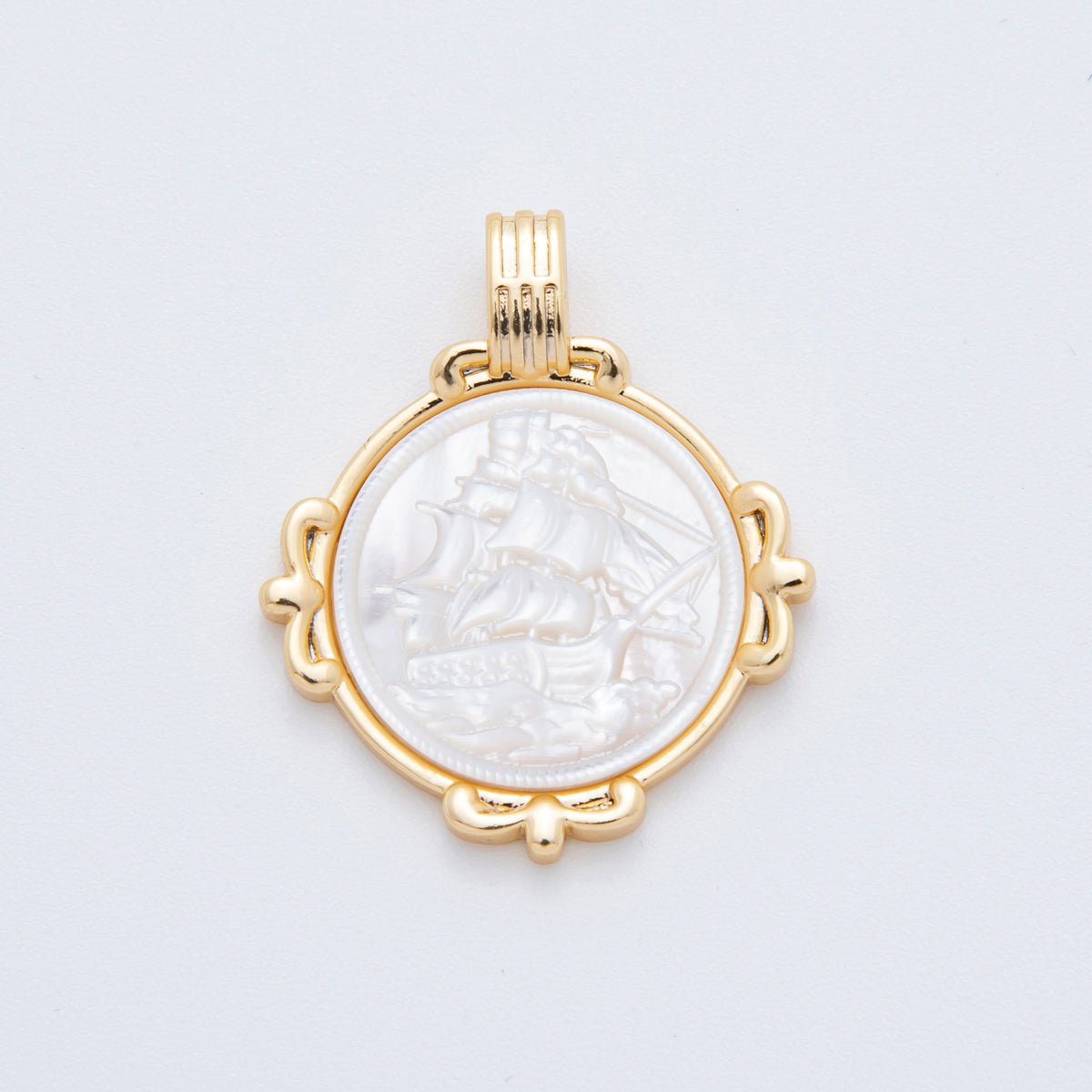 18K Gold Filled 33mm Shell Freshwater Pearl Round Medallion Pendant Charm in Ship / Flower Rose / Silhouette Woman in Shell Pearl or Abalone Pearl | AF829 - DLUXCA