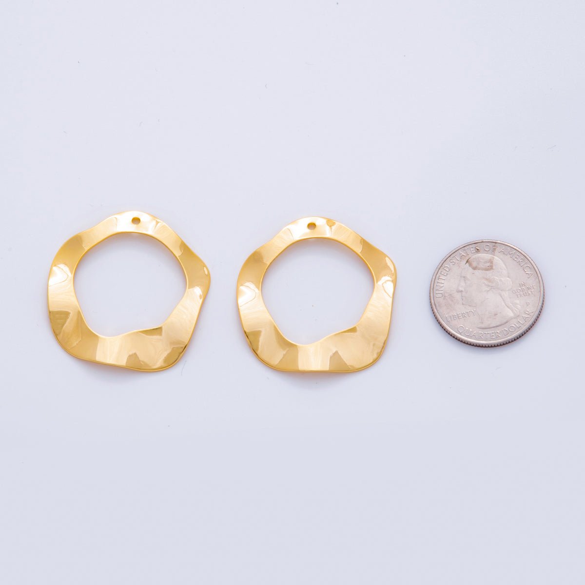 18K Gold Filled 35.5mm Hammered Abstract Donut Thin Charm Finding | Z1184 - DLUXCA