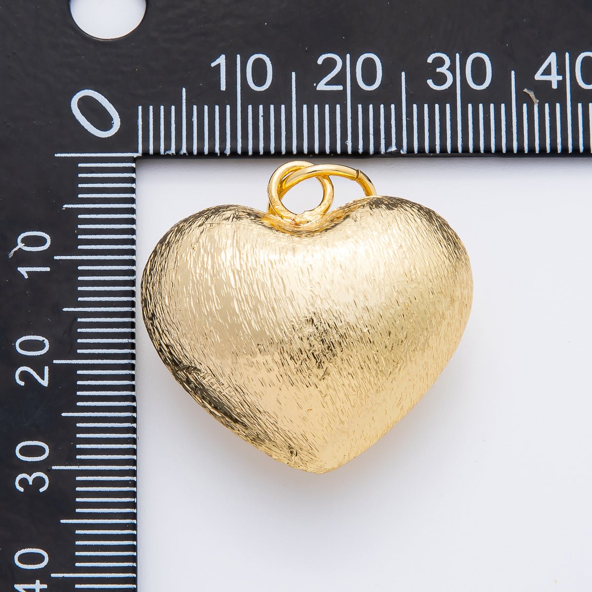 18K Gold Filled 37mm Line Textured Chubby Heart Charm | AF1350 - DLUXCA
