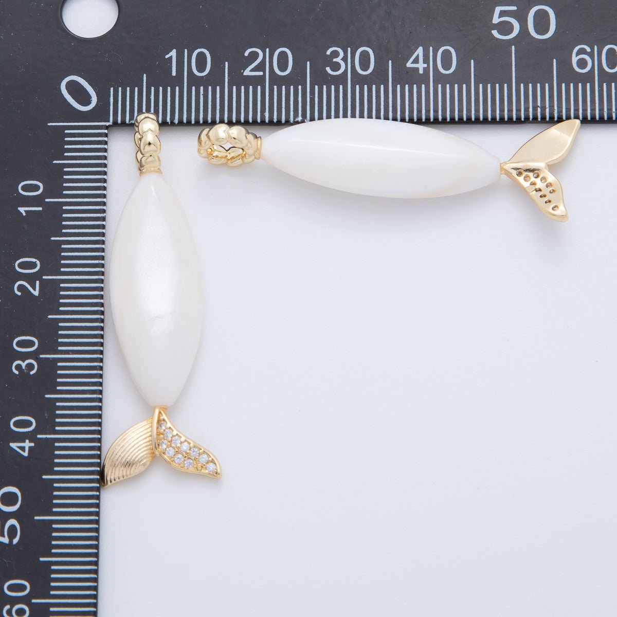 18K Gold Filled 45mm Freshwater Pearl Almond - Shaped Mermaid Tail Pearl Charm | AF619 - DLUXCA