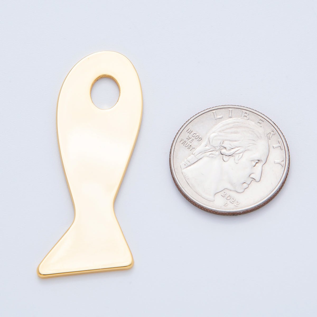 18K Gold Filled 49mm Figurative Under the Sea Fish Charm for Cord Necklace Supply | Z - A1251 - DLUXCA