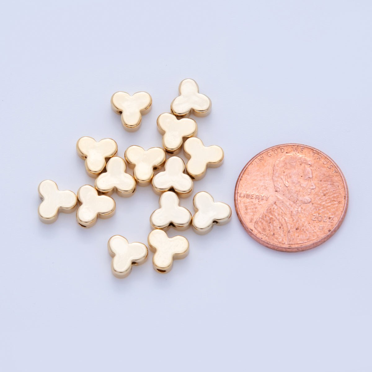 18K Gold Filled 7mm Minimalist 3 - Petal Lucky Clover Flower Spacer Bead Set | AF1077 - DLUXCA