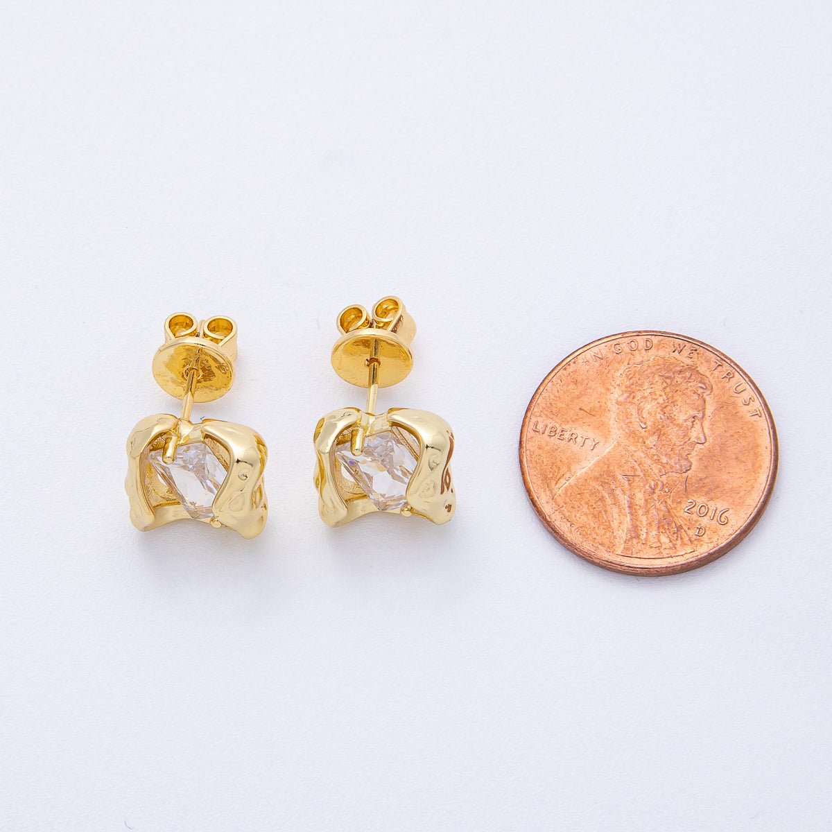 18K Gold Filled 9.5mm Clear CZ Baguette Molten Stud Earrings | T121 - DLUXCA