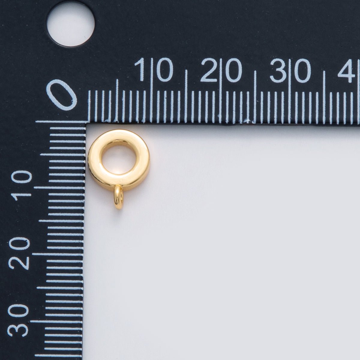 18K Gold Filled 9mm Minimalist Open Round Charm Finding | Z1163 - DLUXCA