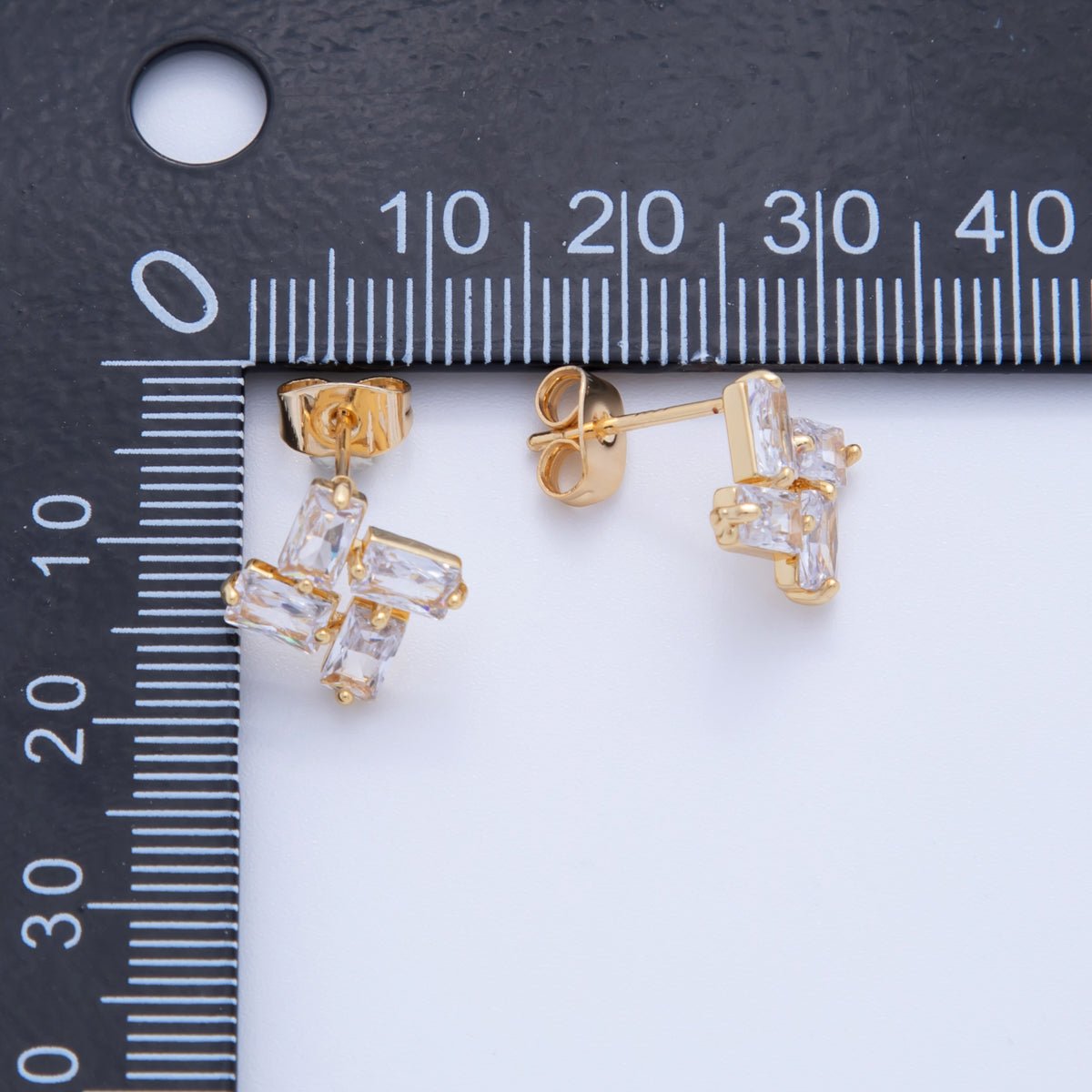18K Gold Filled Baguette CZ Four Sides Rectangular Stud Earrings | AI374 - DLUXCA