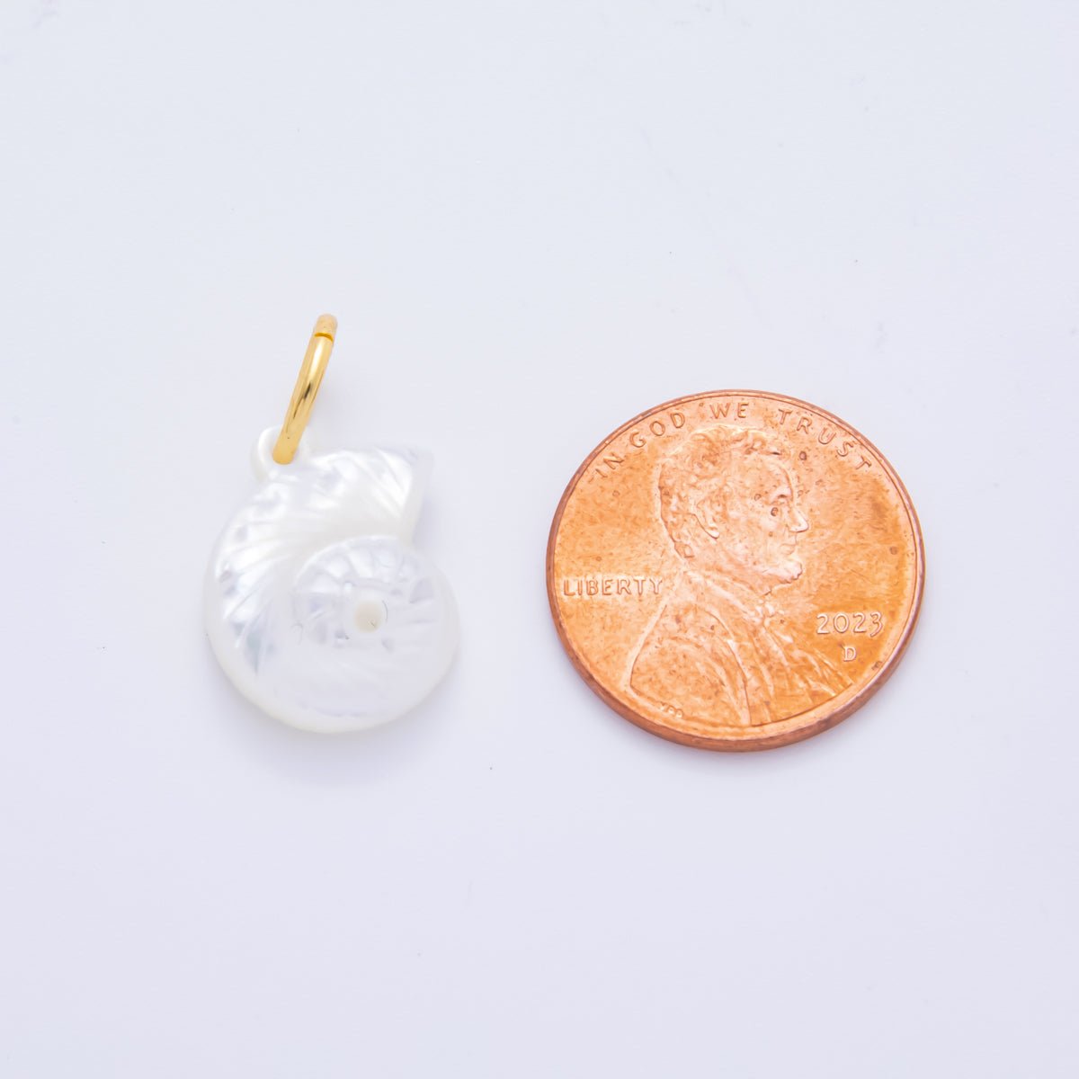 18K Gold Filled Blue, White, Pink, Purple Clam Seashell Charm | AH - 825 AH - 826 - DLUXCA