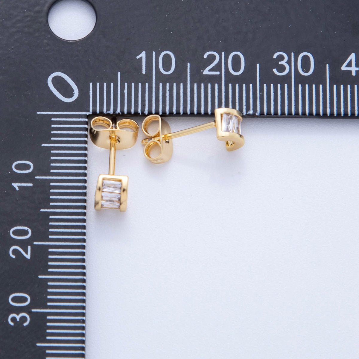 18K Gold Filled Clear Cube CZ Filled Box Baguette Stud Earrings | AI400 - DLUXCA