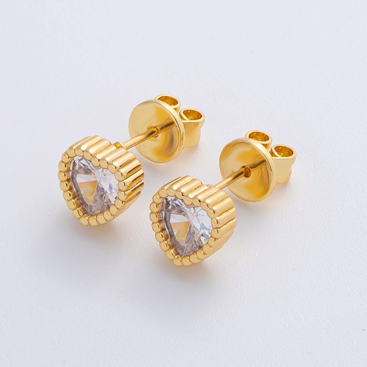 18K Gold Filled Clear CZ Ribbed Bezel Heart Stud Earrings | AD1627 - DLUXCA