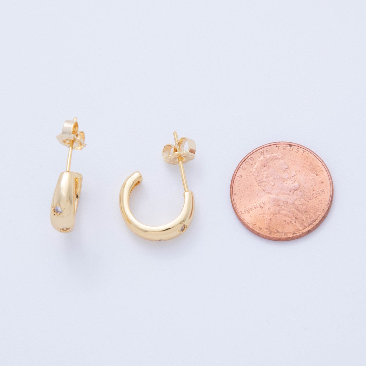 18K Gold Filled CZ Star Dotted C - Shaped Hoop Earrings | AI367 - DLUXCA