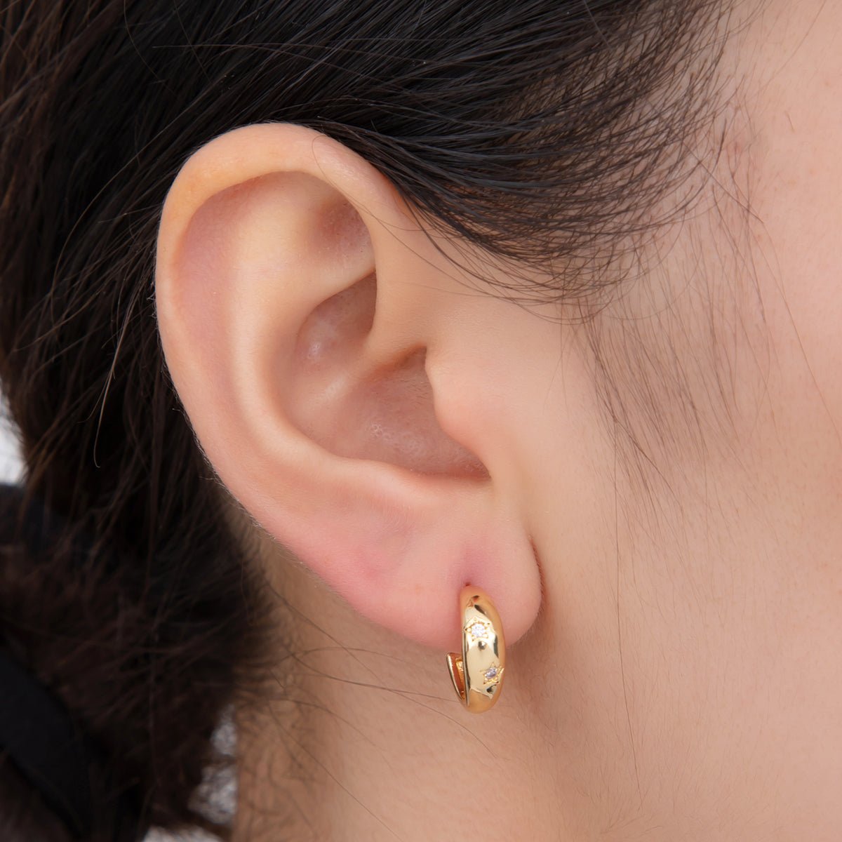 18K Gold Filled CZ Star Dotted C - Shaped Hoop Earrings | AI367 - DLUXCA