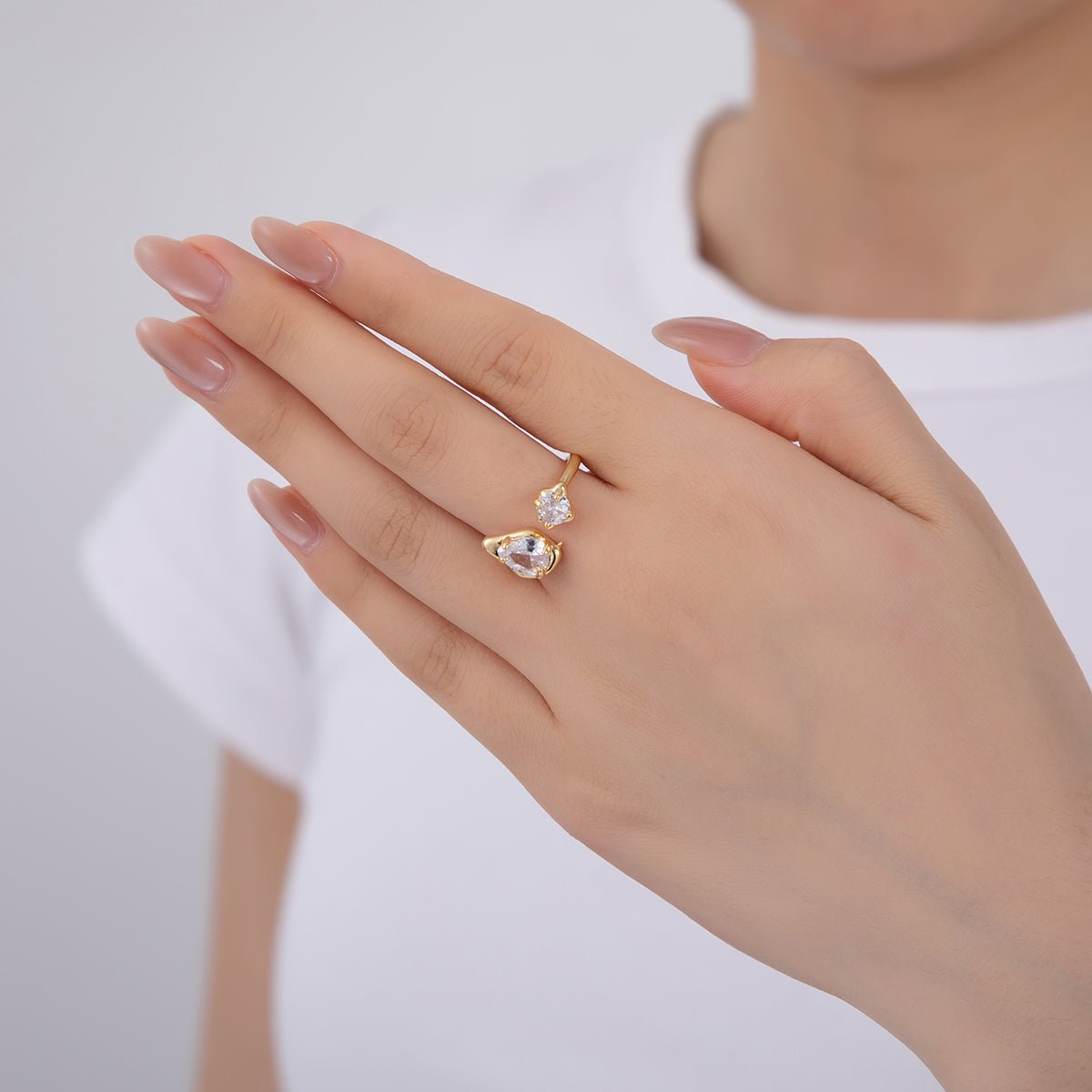 18K Gold Filled Double Clear Teardrop Round CZ Molten Claw Wrap Ring | O1754 - DLUXCA