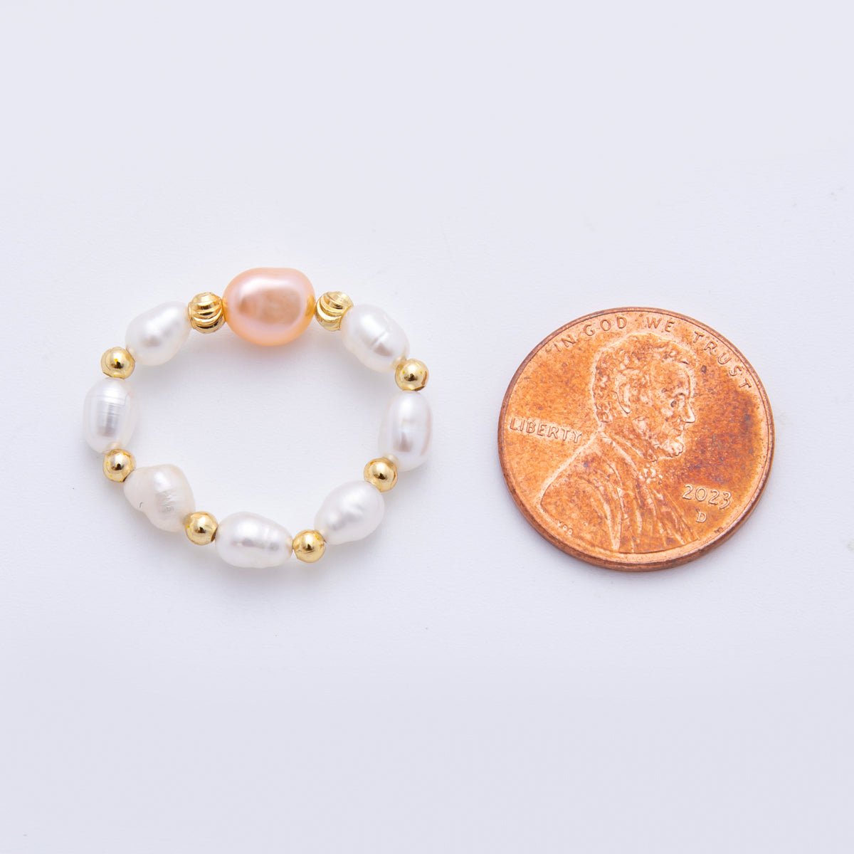 18K Gold Filled Freshwater Pearl Bead Handmade Stretch Ring | O - 055 - DLUXCA