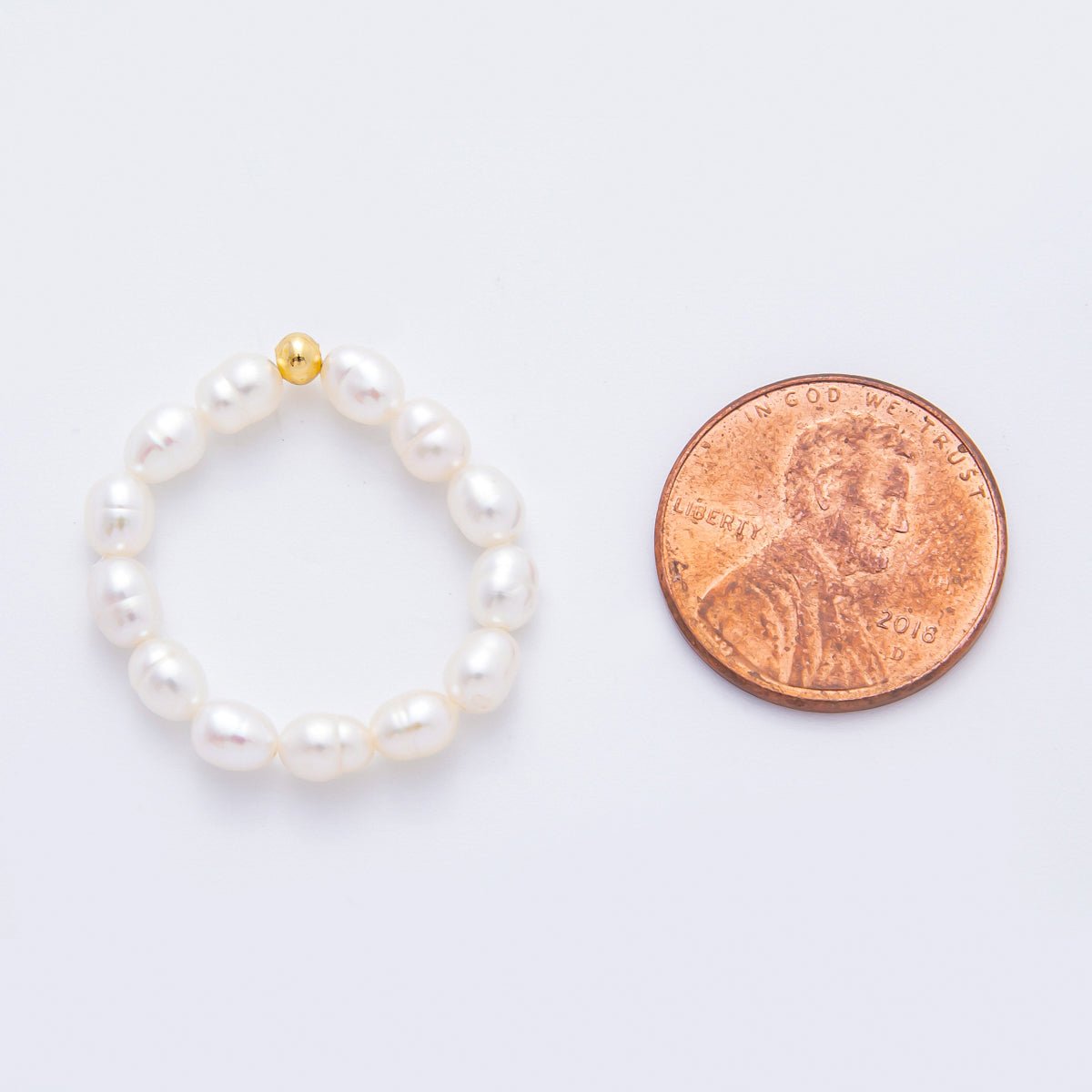 18K Gold Filled Freshwater Pearl Round Beads Handmade Stretch Ring | O061 - DLUXCA