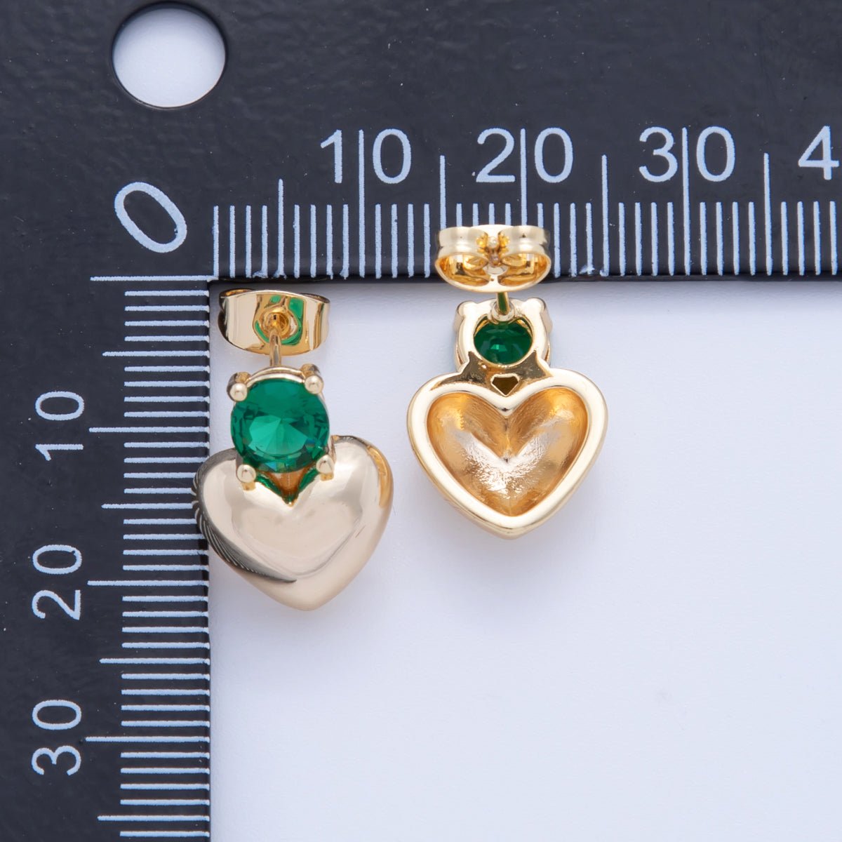 18K Gold Filled Green CZ Heart Stud Earrings | AI361 - DLUXCA