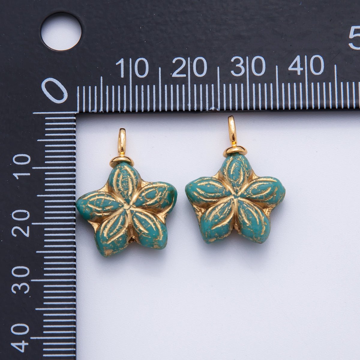18K Gold Filled Green Gold Lined Daisy Flower Acrylic Drop Charm | AF713 - DLUXCA