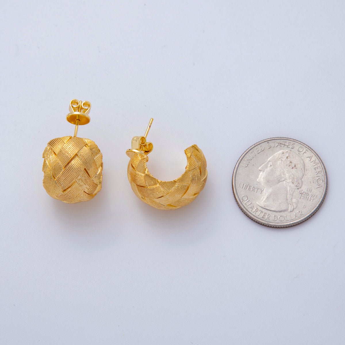 18K Gold Filled Half Wheel Tire C - Shaped Stud Earrings | AI410 - DLUXCA