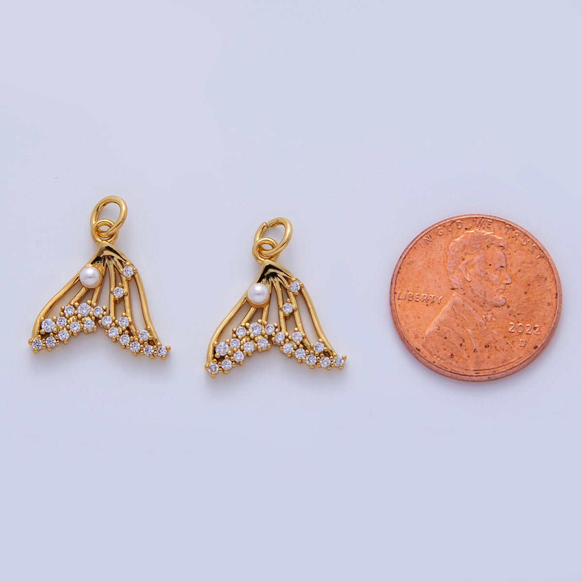 18K Gold Filled Micro Paved CZ Shell Pearl Whale Tail Charm | AF328 - DLUXCA