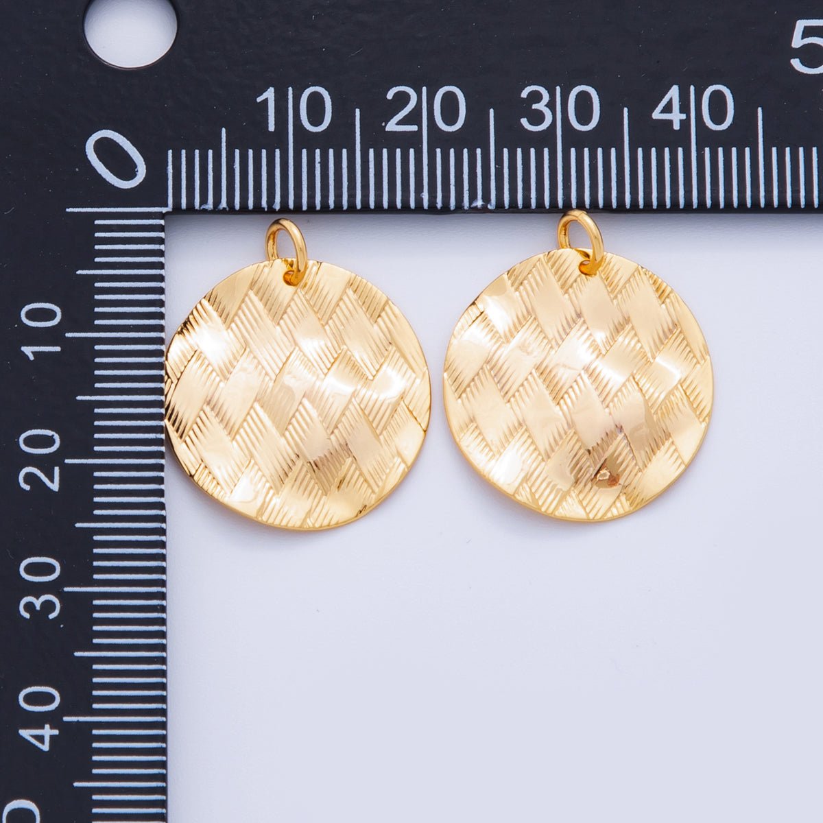 18K Gold Filled Quilted Woven Hammered Round Charm | X762 - DLUXCA