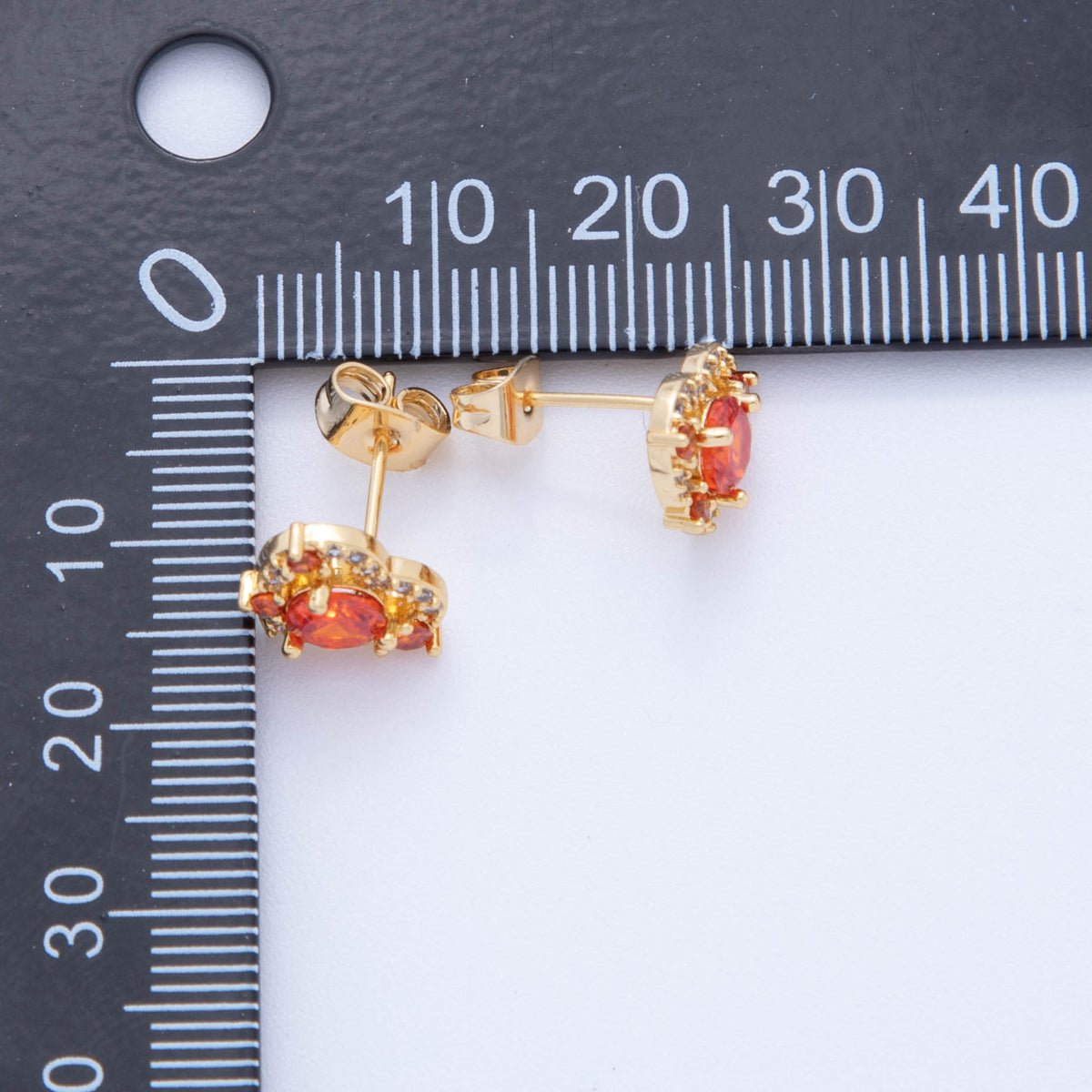 18K Gold Filled Red Micro Paved CZ Heart Stud Earrings | AI366 - DLUXCA