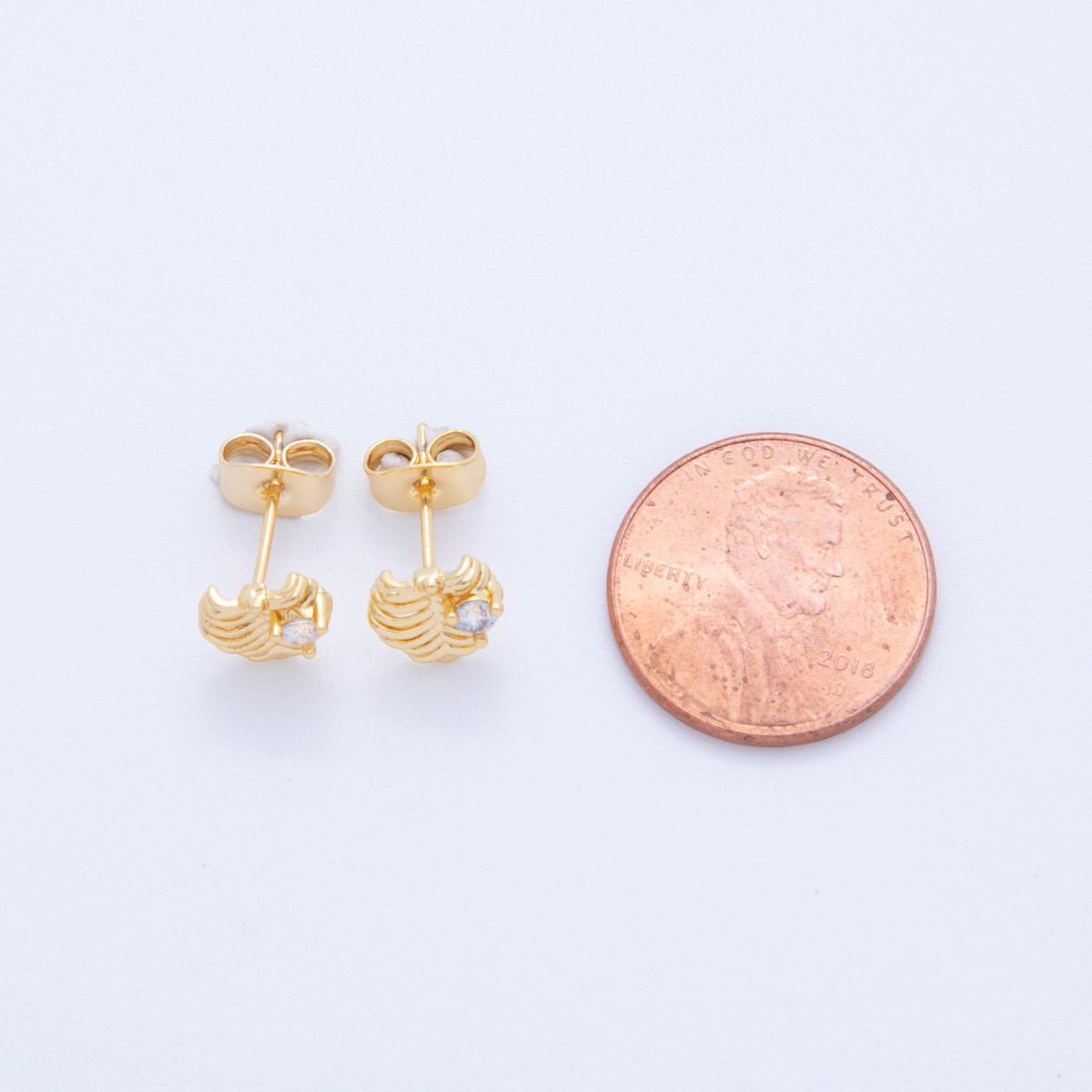 18K Gold Filled Round Clear CZ Rib Cage Leaf Stud Earrings | AI392 - DLUXCA
