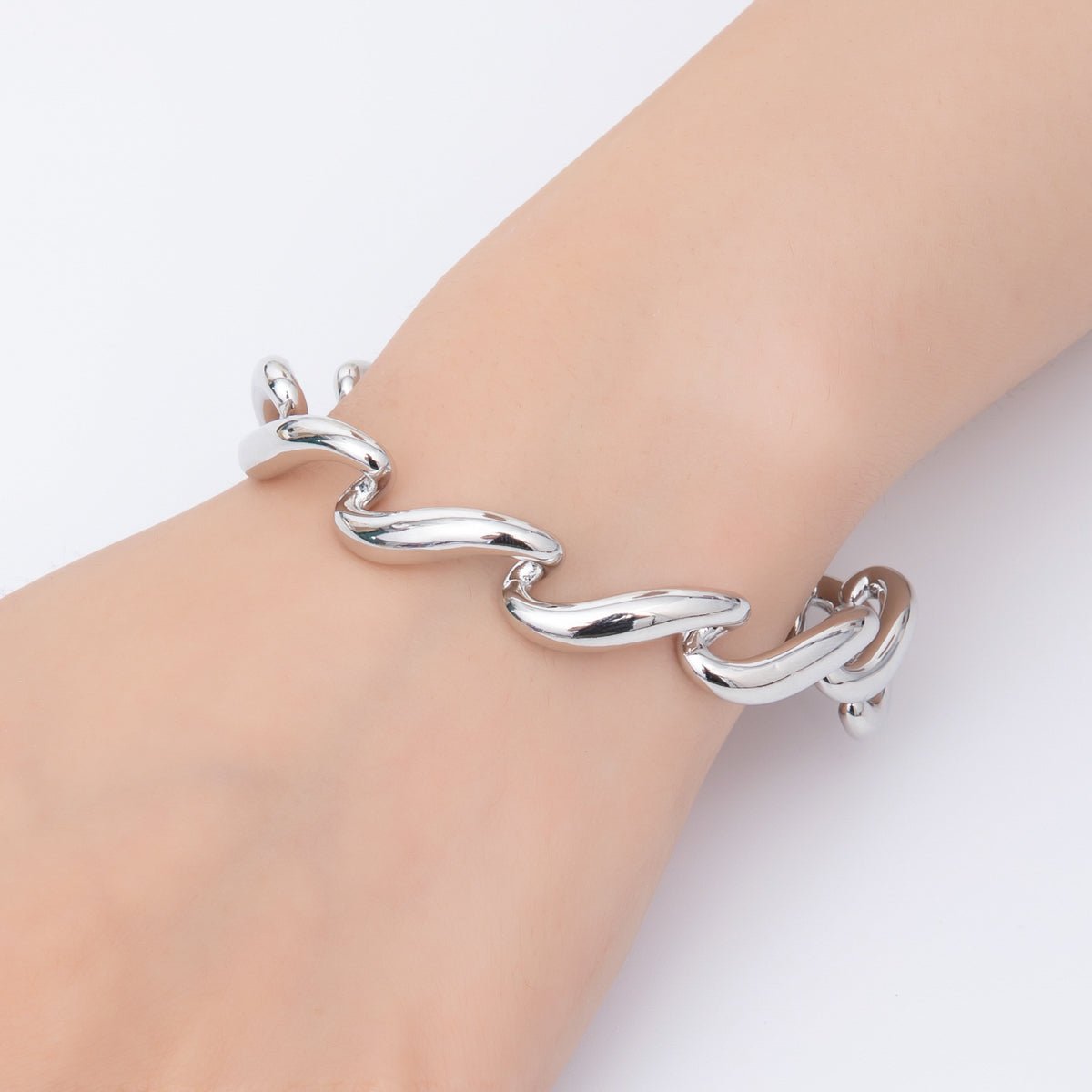 18K Gold Filled Sculptural Abstract Wave Round Cuff Bangle Bracelet in Gold & Silver | WA - A3461 WA - A3462 - DLUXCA