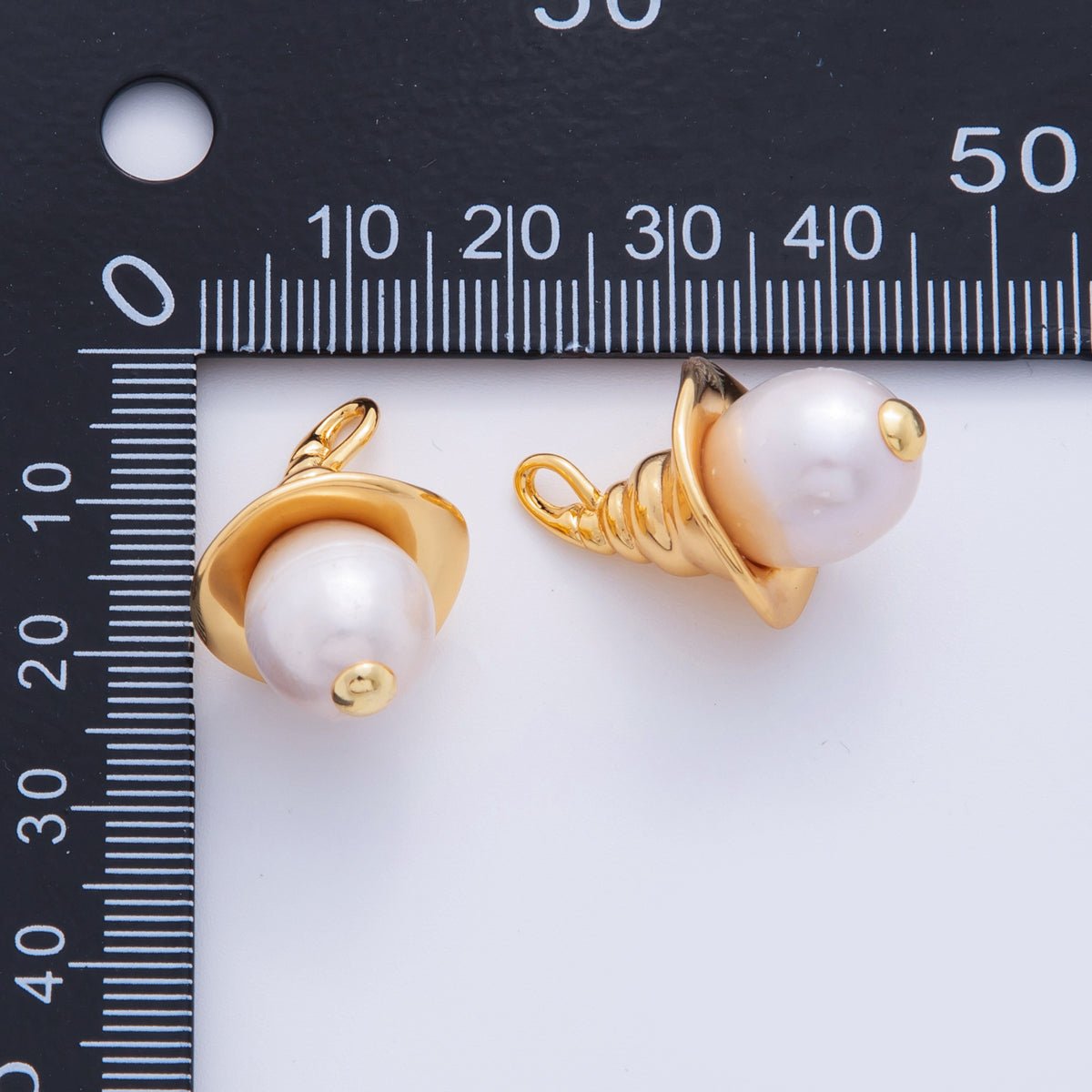 18K Gold Filled Shell Pearl Round Conch Shell Witch Hat Finding | Z1168 - DLUXCA