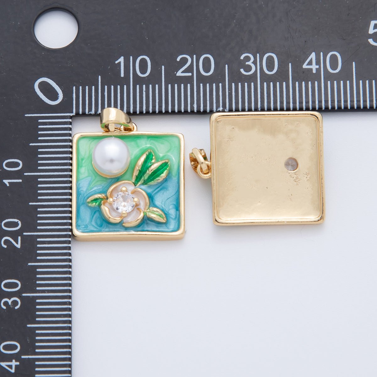 18K Gold Filled Shell Pearl White Flower Enamel Square Pendant | AH766 - DLUXCA