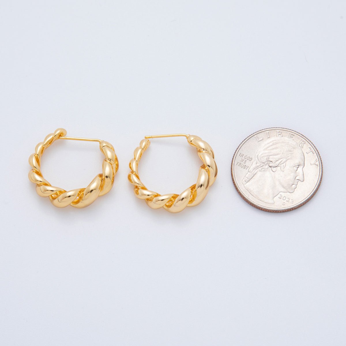 18K Gold Filled Twisted Gradient Croissant English Lock Hoops Earrings | AJ - 188 - DLUXCA