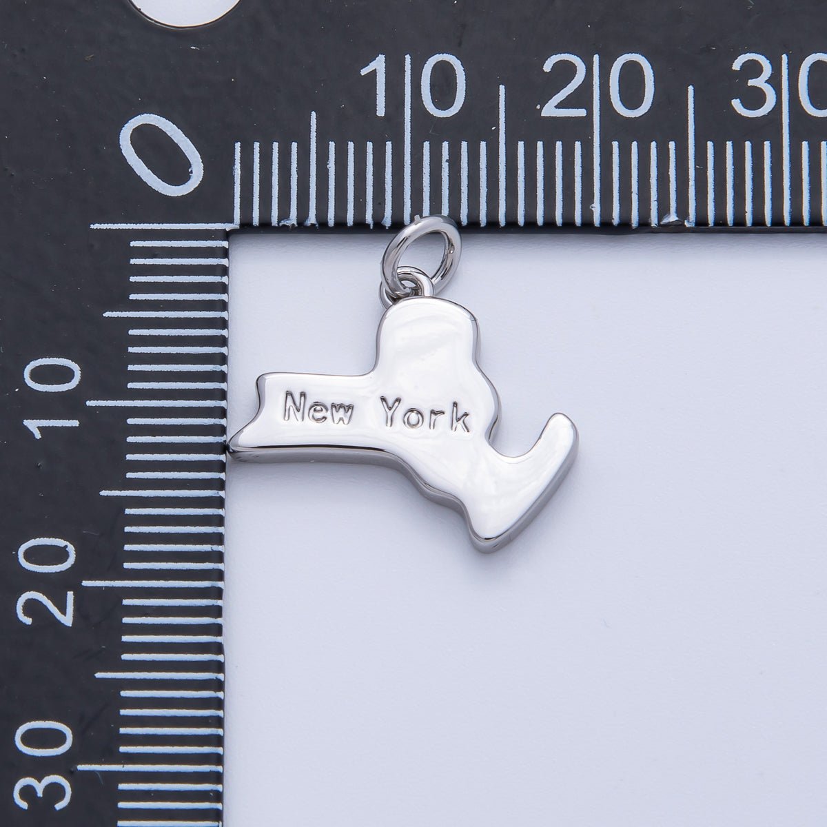 18K Gold Filled United States of America State Map Charm in Gold & Silver | AK064 - AK113 - DLUXCA