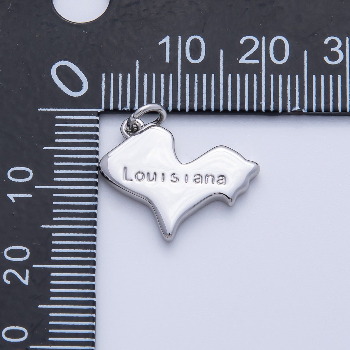 18K Gold Filled United States of America State Map Charm in Gold & Silver | AK064 - AK113 - DLUXCA