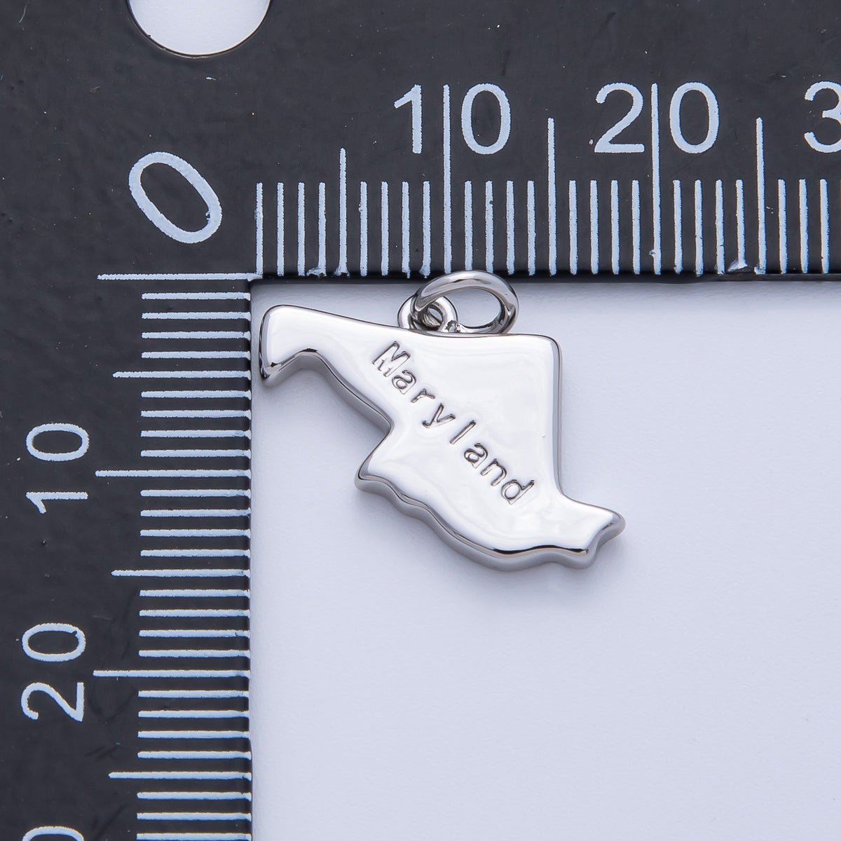 18K Gold Filled United States of America State Map Charm in Gold & Silver | AK064 - AK113 - DLUXCA
