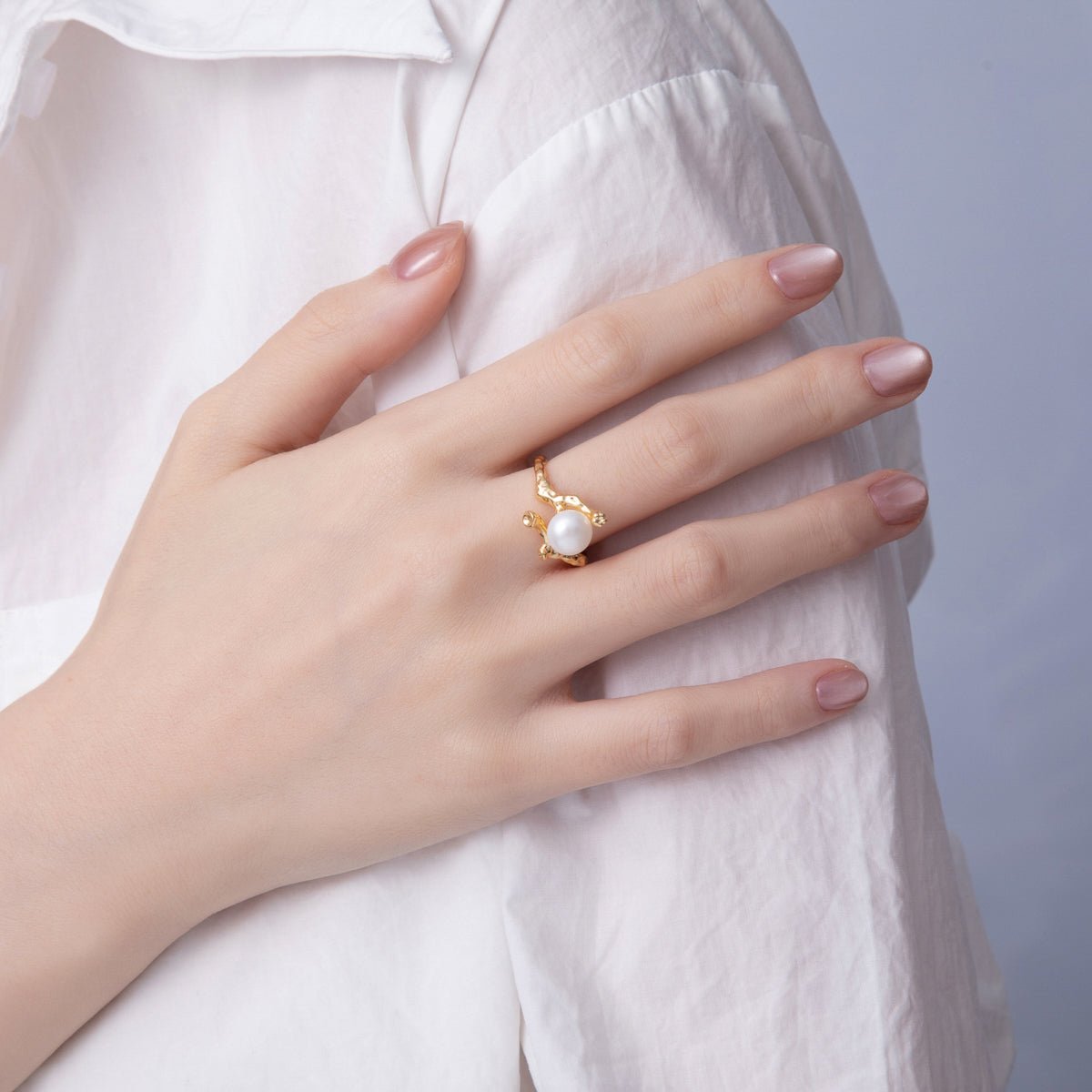 18K Gold Filled White Shell Pearl Hammered Statement Branch Ring | O790 - DLUXCA