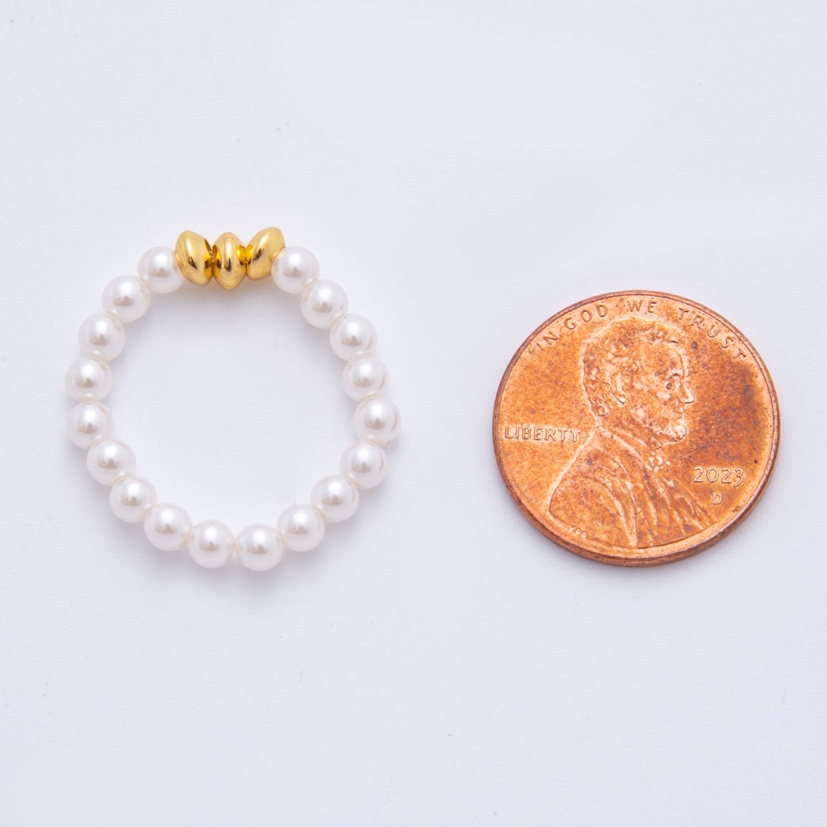 18K Gold Filled White Shell Pearl Rondelle Bead Stretch Ring | O045 - DLUXCA