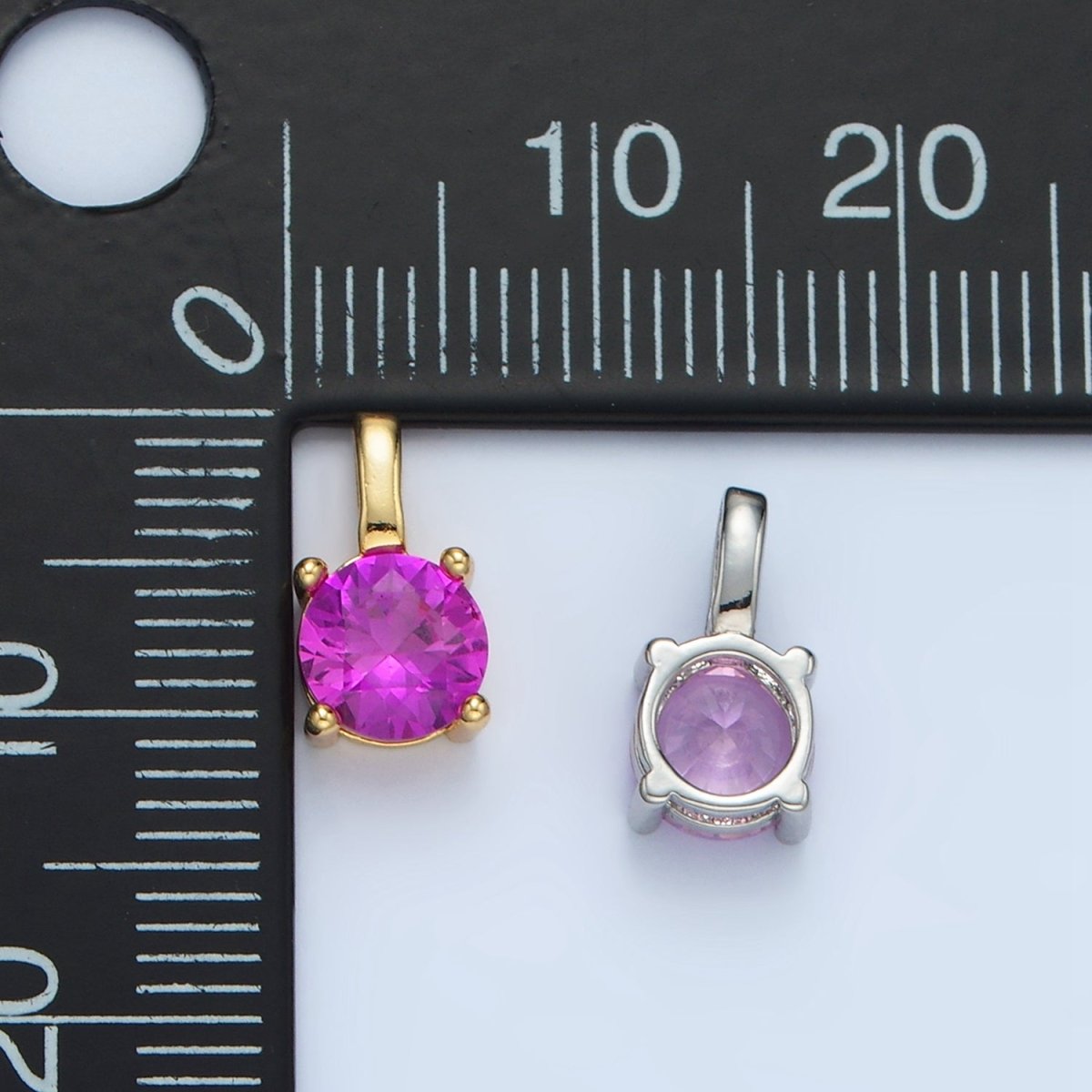 24K Gold Filled 11mm Round CZ Personalized Pendant in Gold & Silver | AA907 - AA922 - DLUXCA