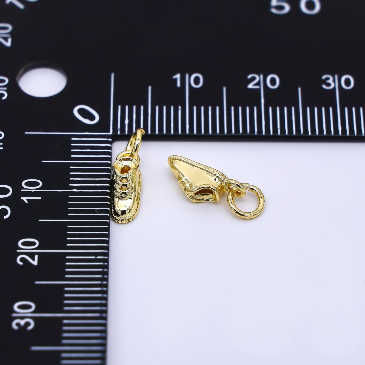 24K Gold Filled 11mm Trendy Sneakers Shoes Charm | N - 1243 - DLUXCA