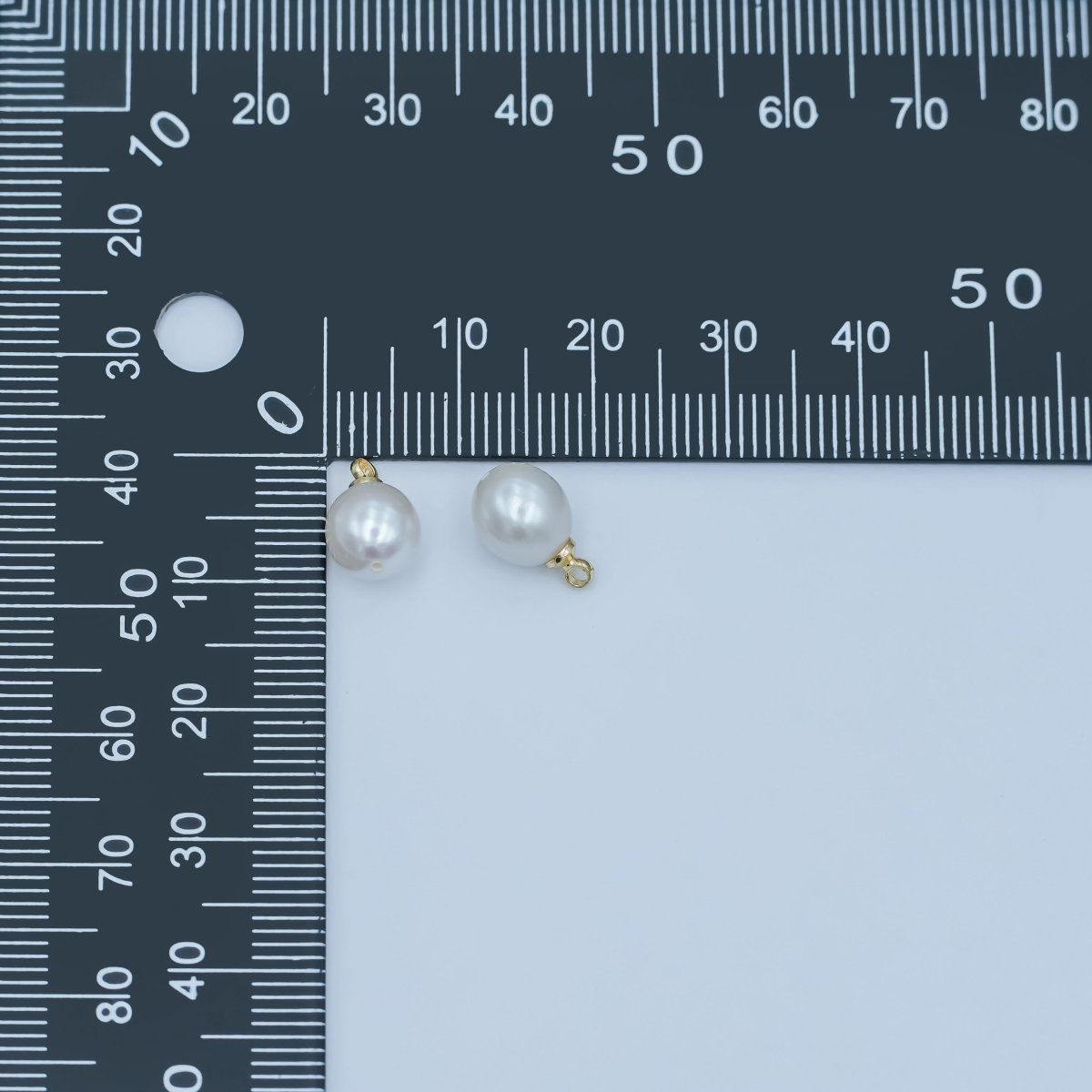 24K Gold Filled 11mm White Round Shell Pearl Charm | P1682 - DLUXCA