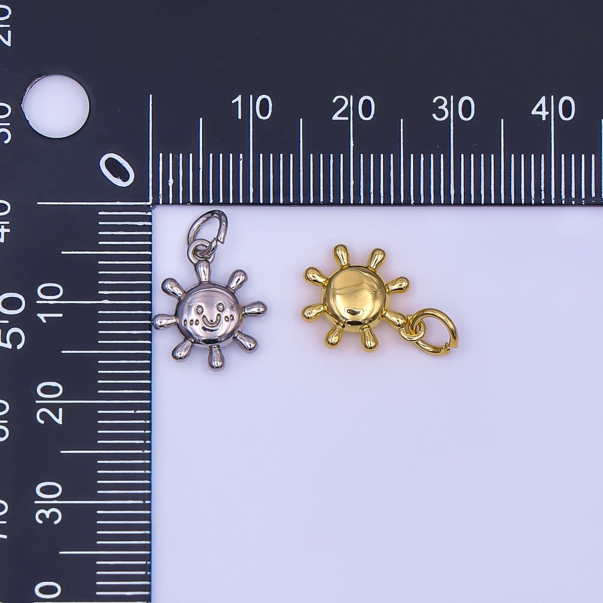24K Gold Filled 13.5mm Smiley Sun Happy Morning Sunrise Charm in Gold & Silver | AF499 - DLUXCA
