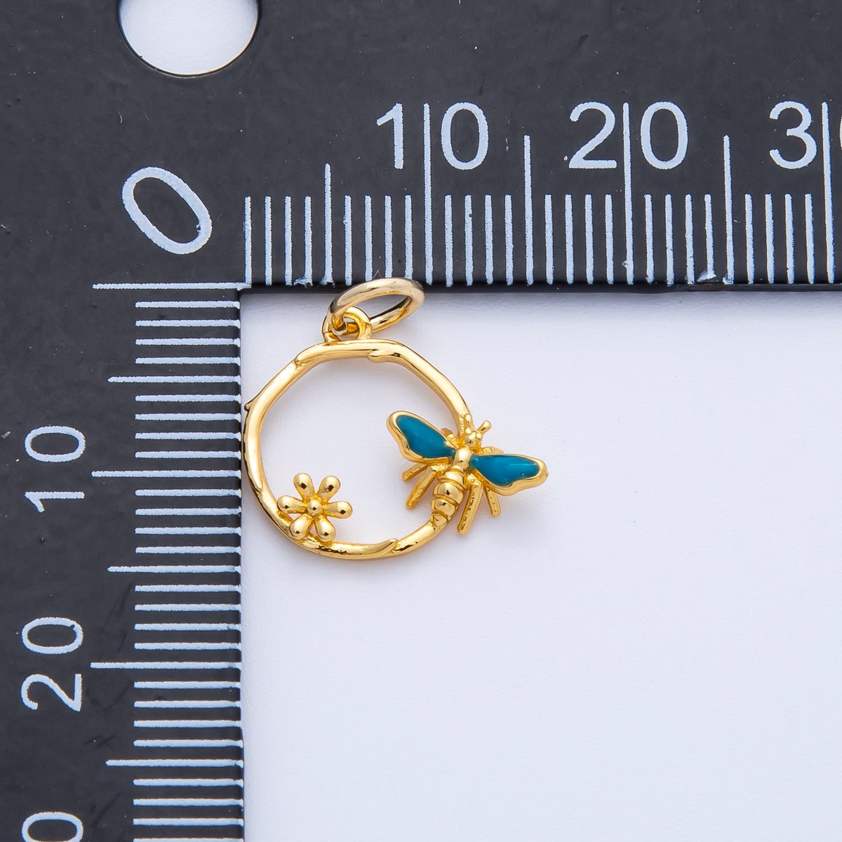 24K Gold Filled 13mm Bumble Bee Flower Open Round Charm | Charms - 00402 - DLUXCA