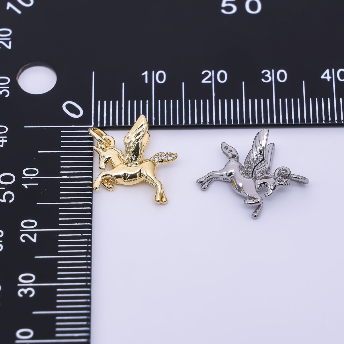 24K Gold Filled 13mm Pegasus Unicorn Horse Animal Charm in Gold & Silver | AH - 552 - DLUXCA