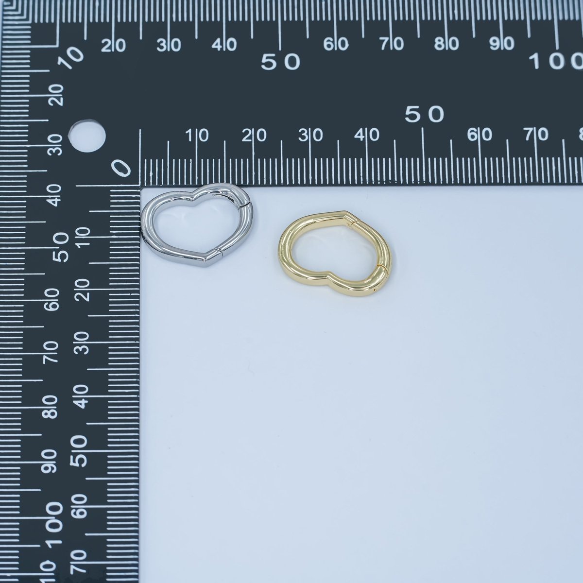 24K Gold Filled 14.8mm Minimalist Heart Push Gate Finding in Gold & Silver | Z1136 - DLUXCA
