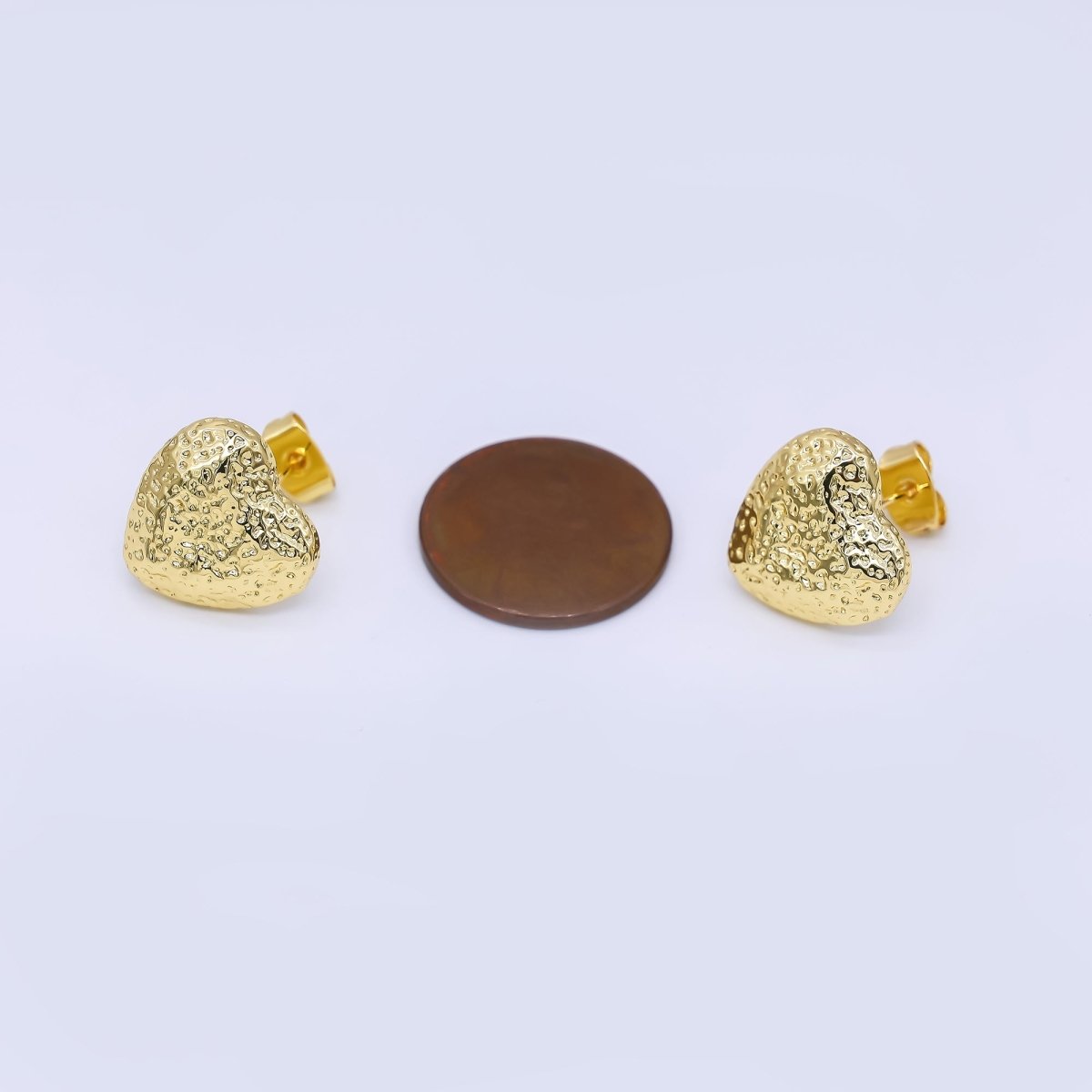 24K Gold Filled 14mm Hammered Heart Stud Earrings | AI488 - DLUXCA