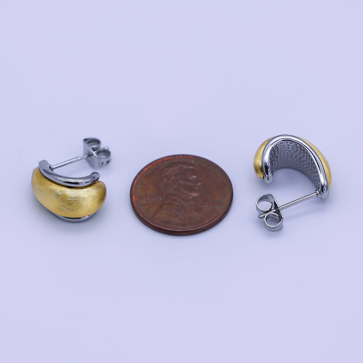 24K Gold Filled 15.5mm J - Shaped Mixed Metal Hoop Earrings | V085 - DLUXCA