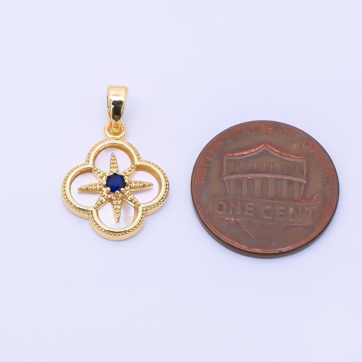 24K Gold Filled 17mm Black Round CZ Northern Star Lucky Clover Pendant | AA1651 - DLUXCA