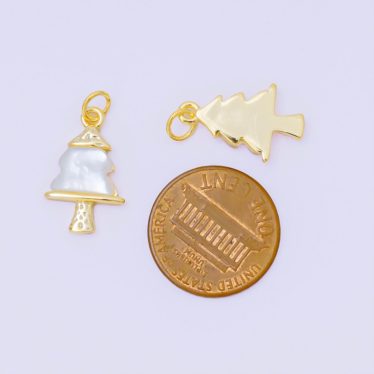 24K Gold Filled 18.5mm Holiday Season Christmas Tree Shell Charm | M891 - DLUXCA