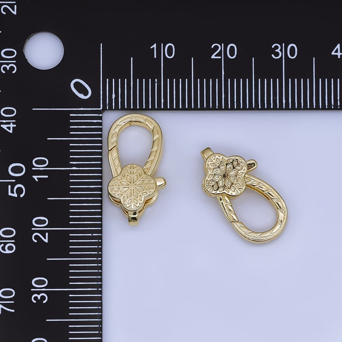 24K Gold Filled 18.6mm Design Textured Snowflake Lobster Clasp Charm Finding | Z1354 - DLUXCA