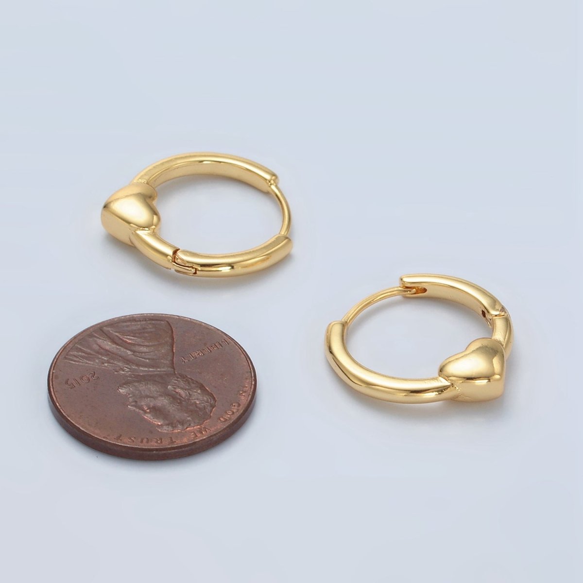 24K Gold Filled 18mm Heart Minimalist Huggie Earrings | Q492 - DLUXCA