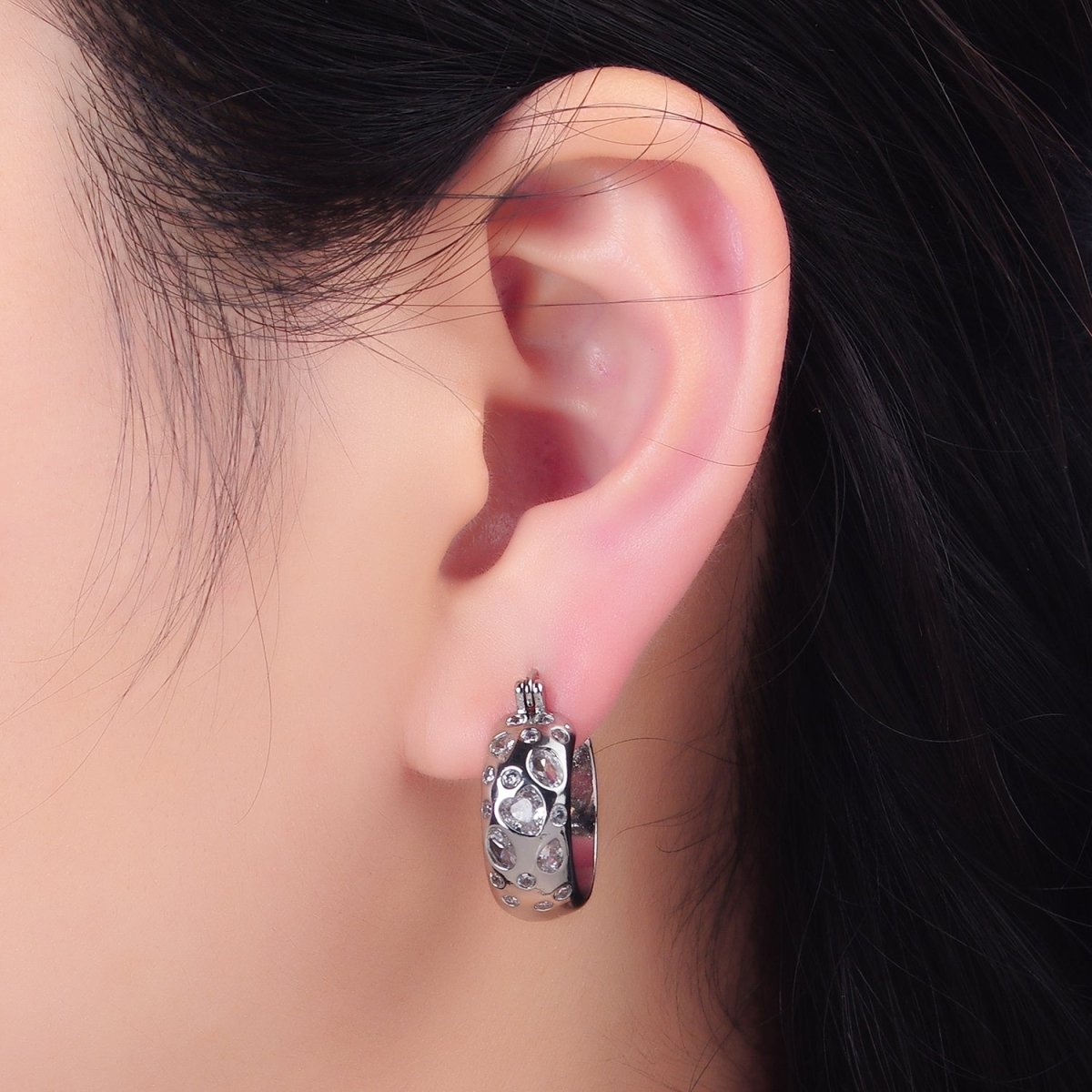 24K Gold Filled 20mm Clear, Green, Pink CZ Latch Hoop Earrings in Gold & Silver | V338 - V402 - DLUXCA