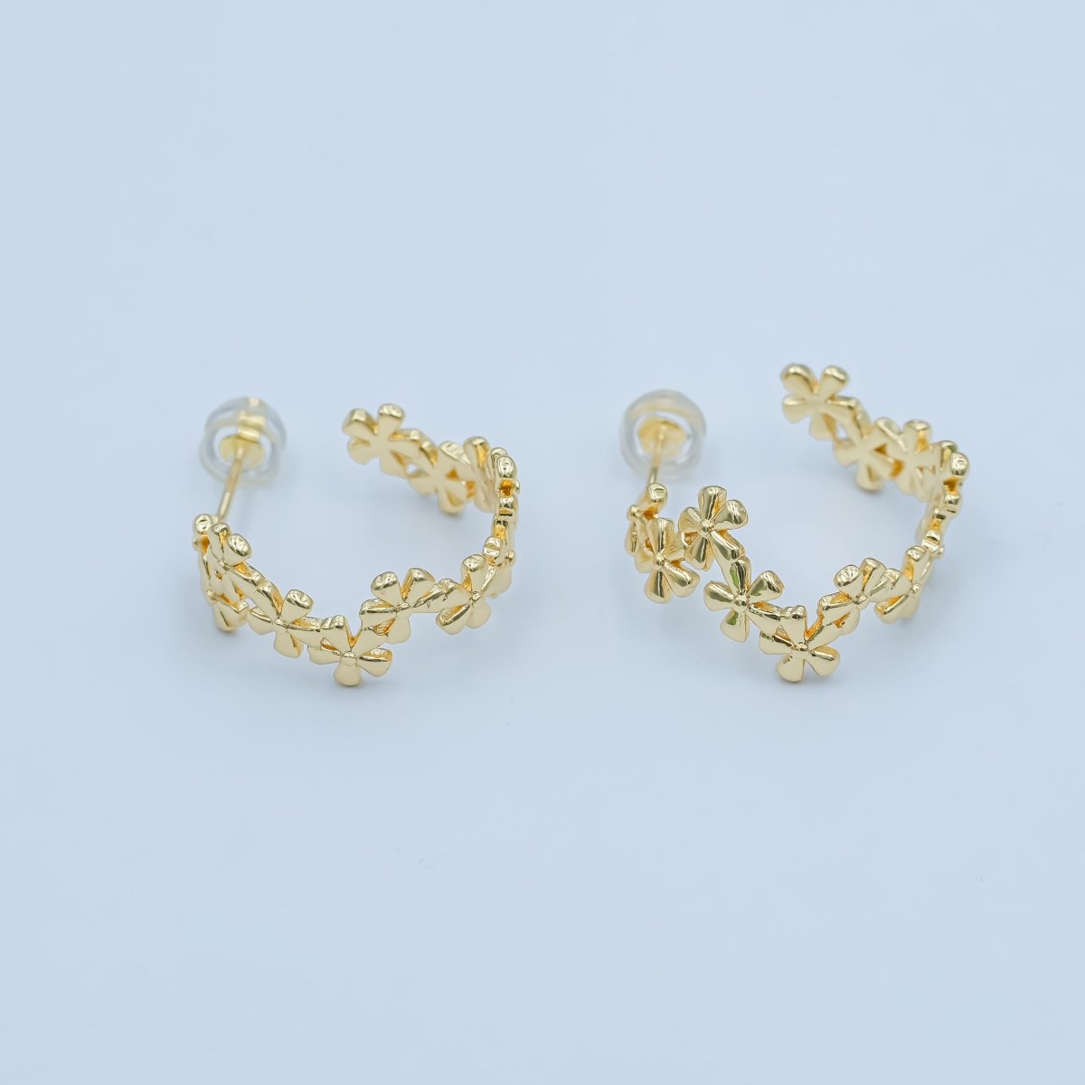 24K Gold Filled 20mm Flower C - Shaped Hoop Earrings | AI436 - DLUXCA